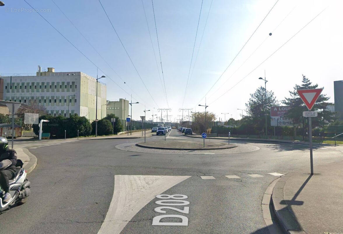 Parking à THIAIS
