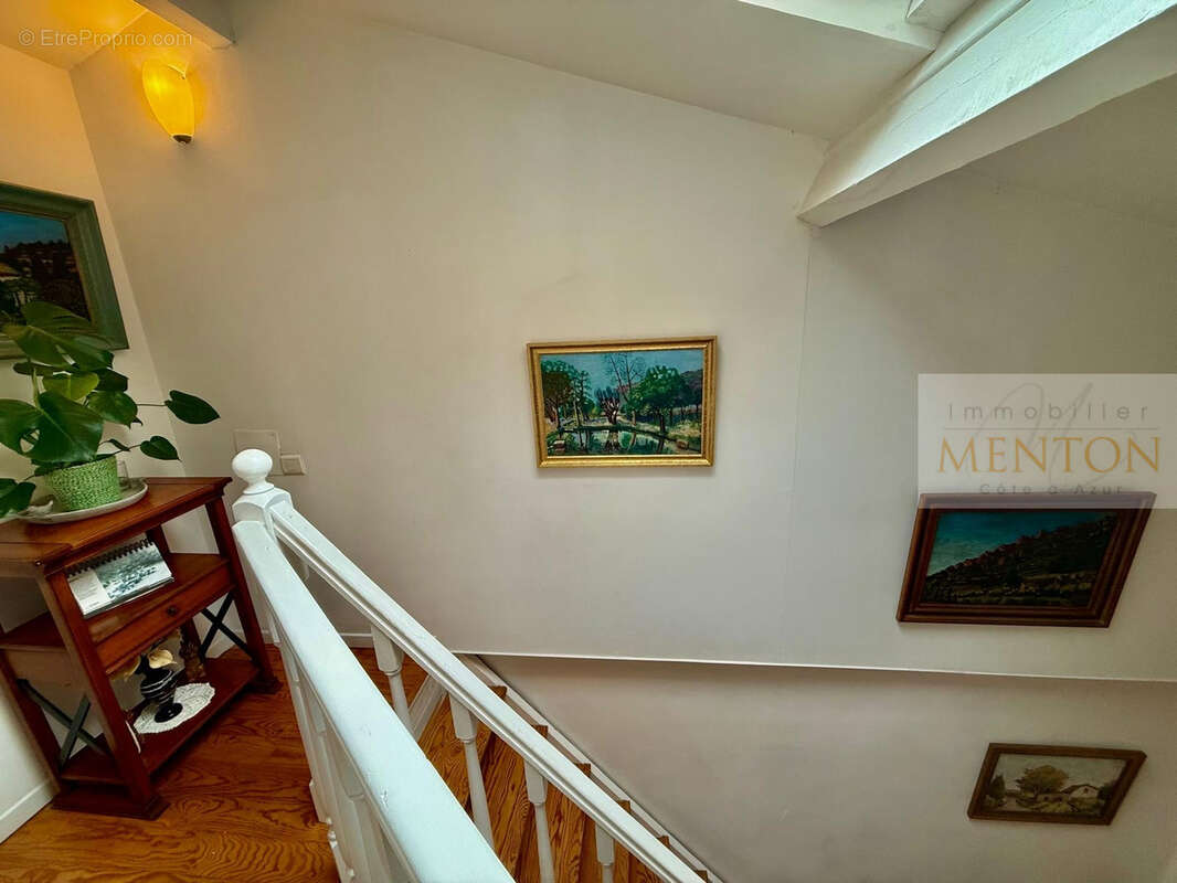 Appartement à MENTON