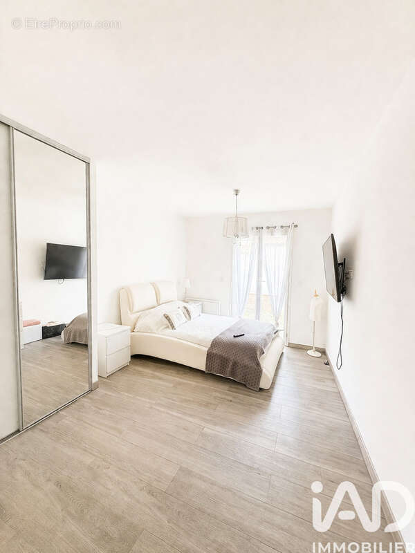 Photo 4 - Maison à POUZOLLES