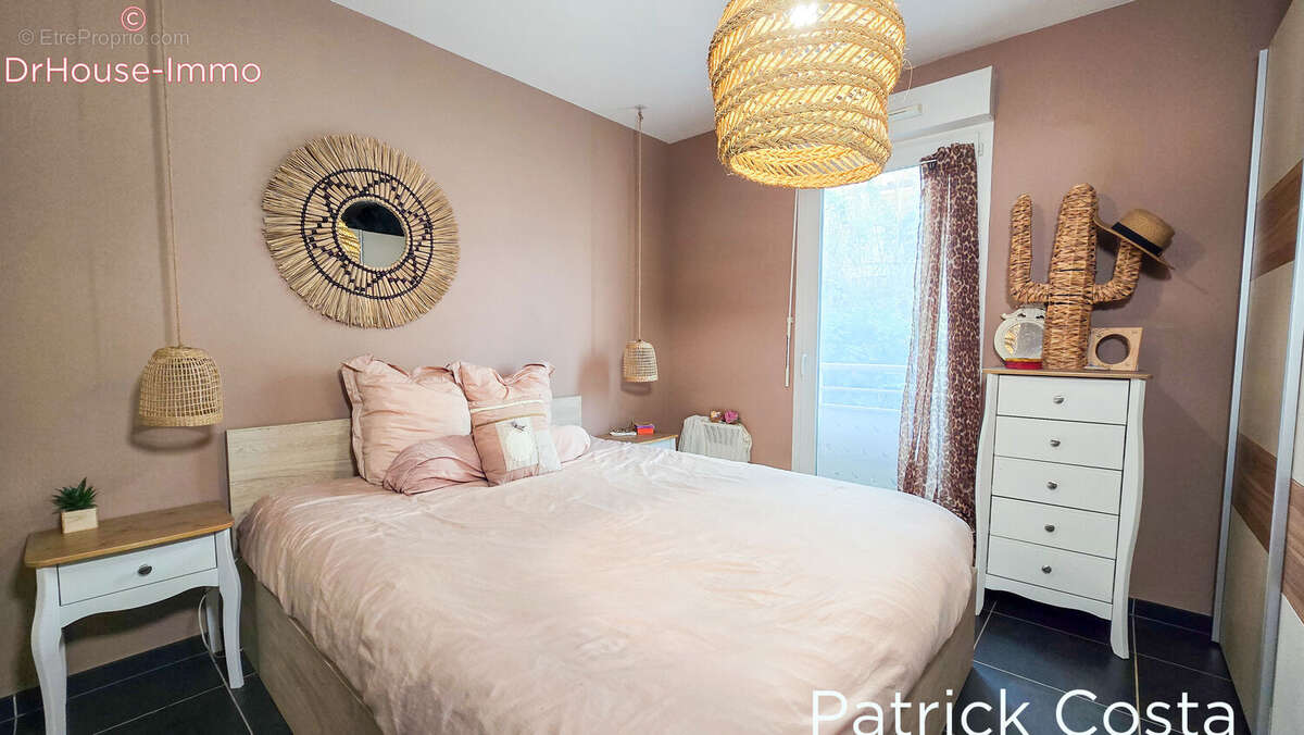 Appartement à SOLLIES-PONT