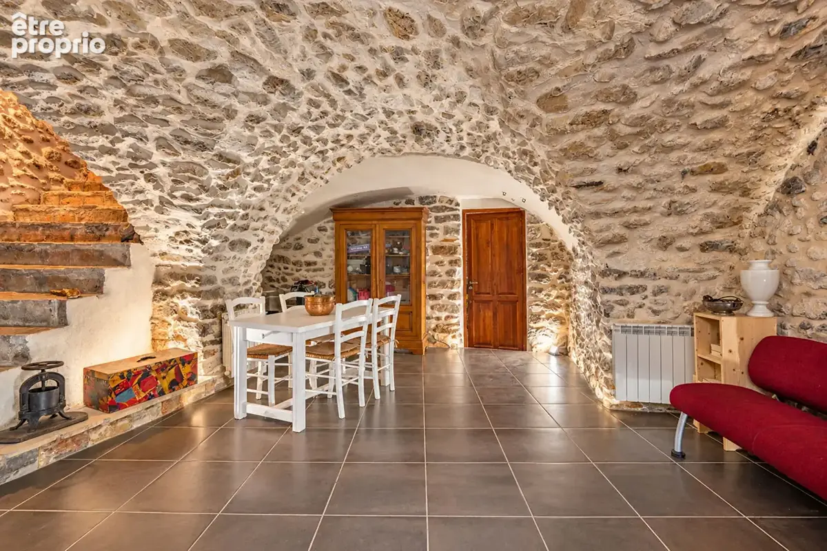 Maison de village en pierre de caractère, proche de Saint-Ambroix - photo 2