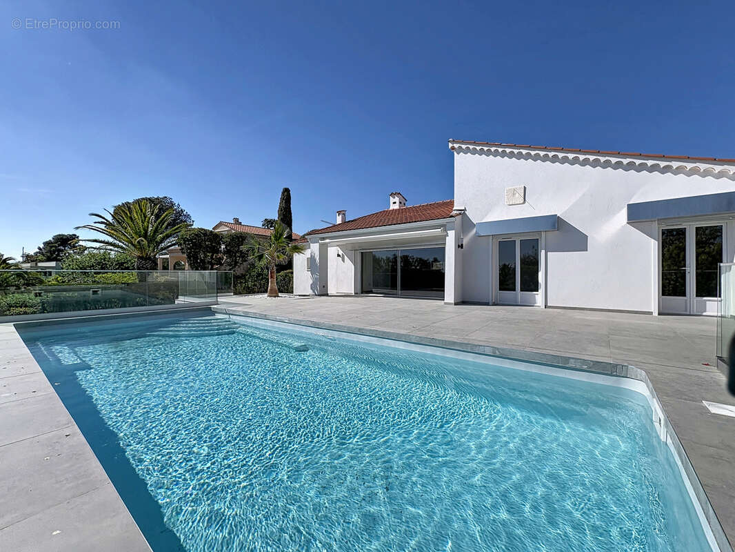 Maison à SAINT-RAPHAEL