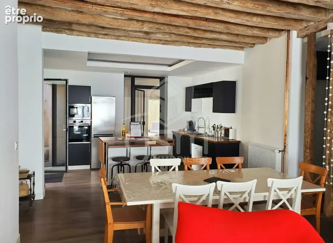 Maison 213 m² à Cormery  - photo 4