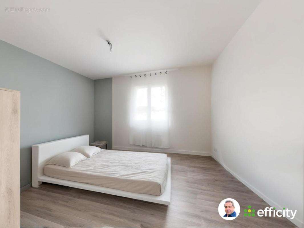 Maison à CHATILLON-SUR-CHALARONNE