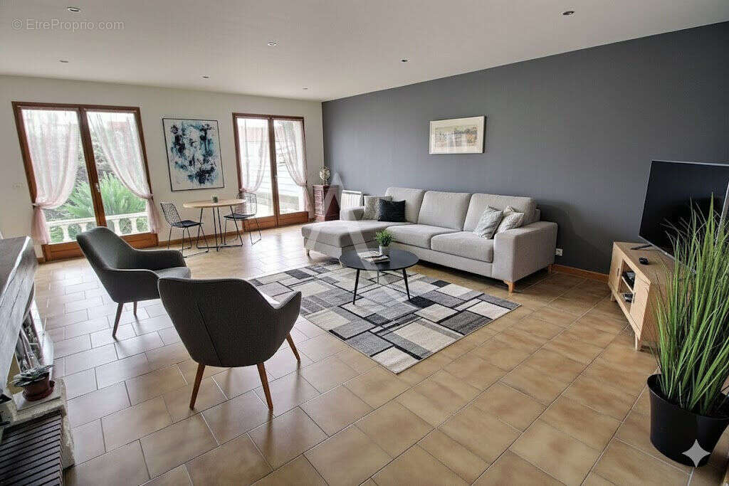 Maison à THEZA