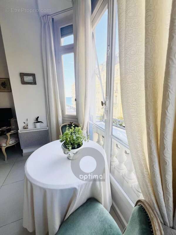 Appartement à MENTON