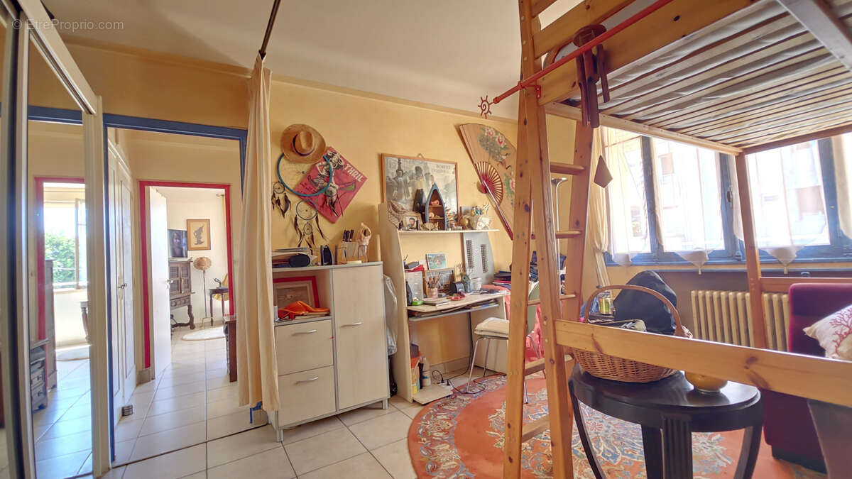 LE CANNET Europe appartement à vendre 2 pièces de 53 m2 - photo 3