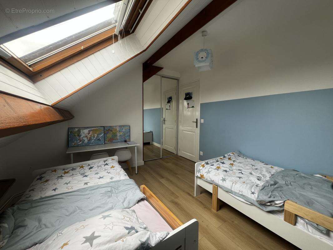 Maison à SAINT-CYR-L'ECOLE