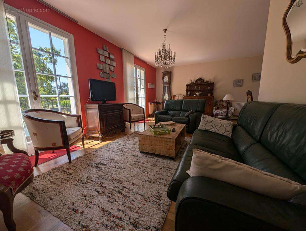 Maison à BEAUREPAIRE