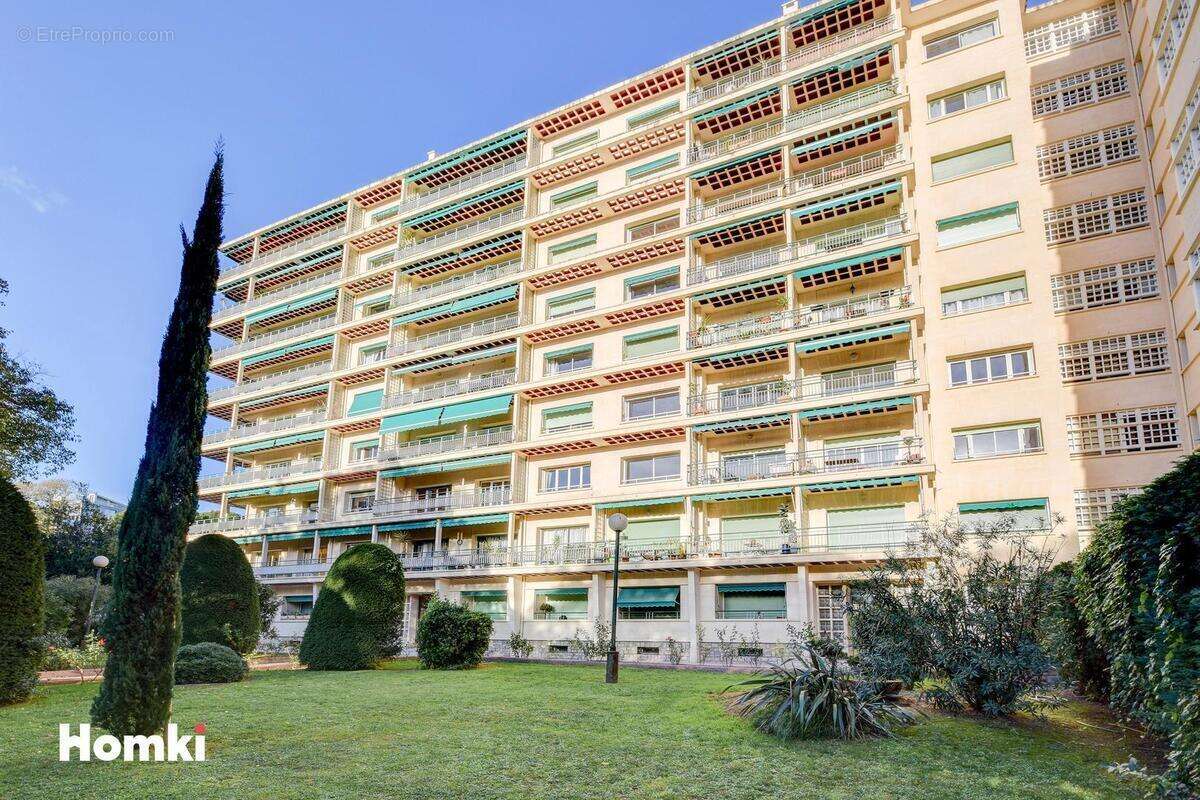 Appartement à MARSEILLE-8E