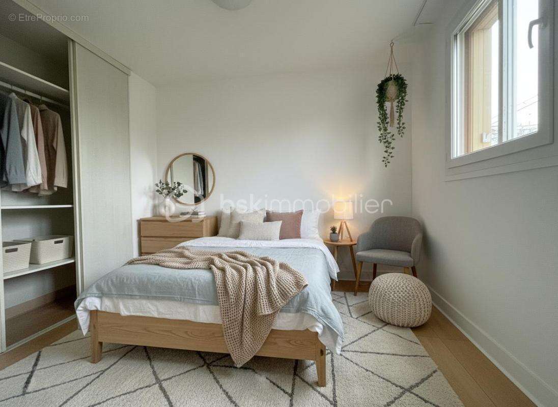 Appartement à LES CLAYES-SOUS-BOIS