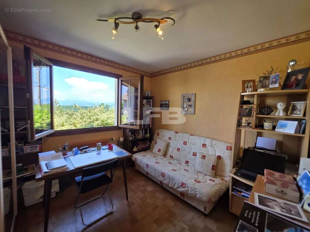 Maison à MOYE