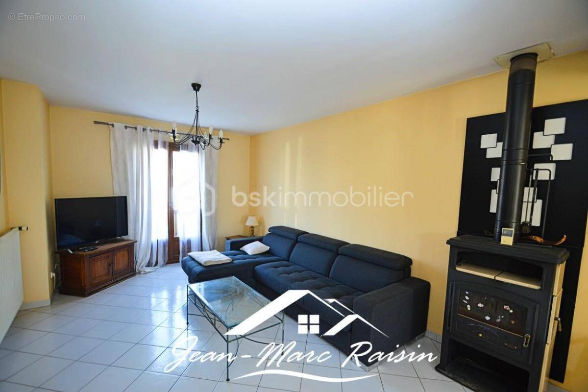 Maison à TREMBLAY-EN-FRANCE