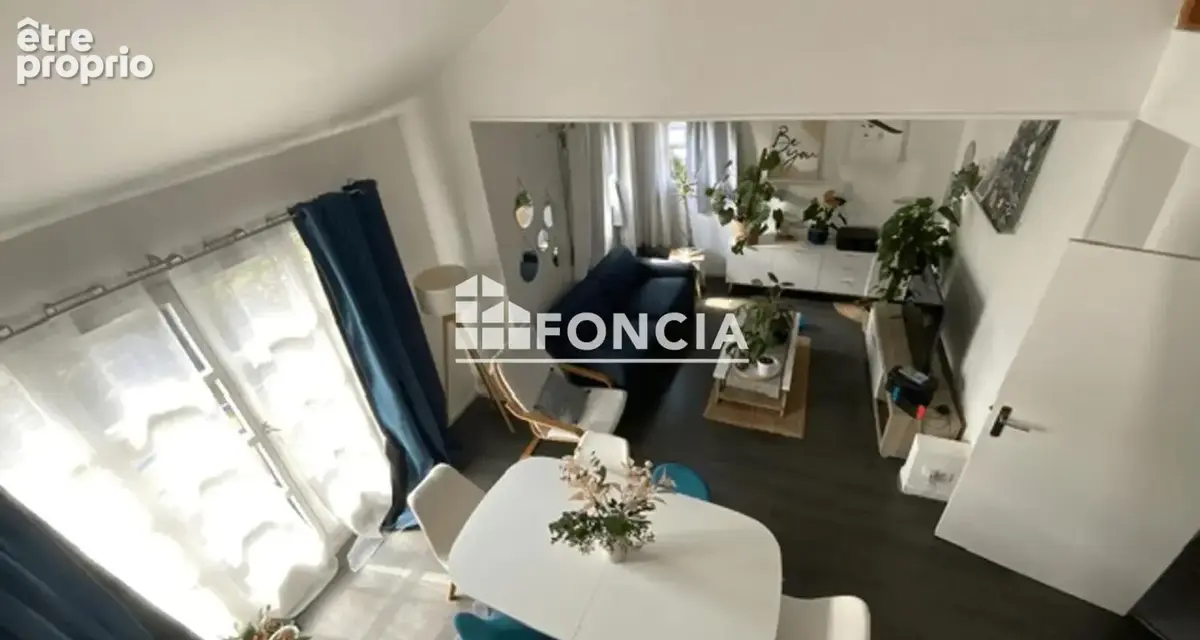Ezanville centre F3 en duplex vendu occupé comprenant séjour cuisine, chambre salle de bains, mezzanine aménagée en chambre cave - photo 7