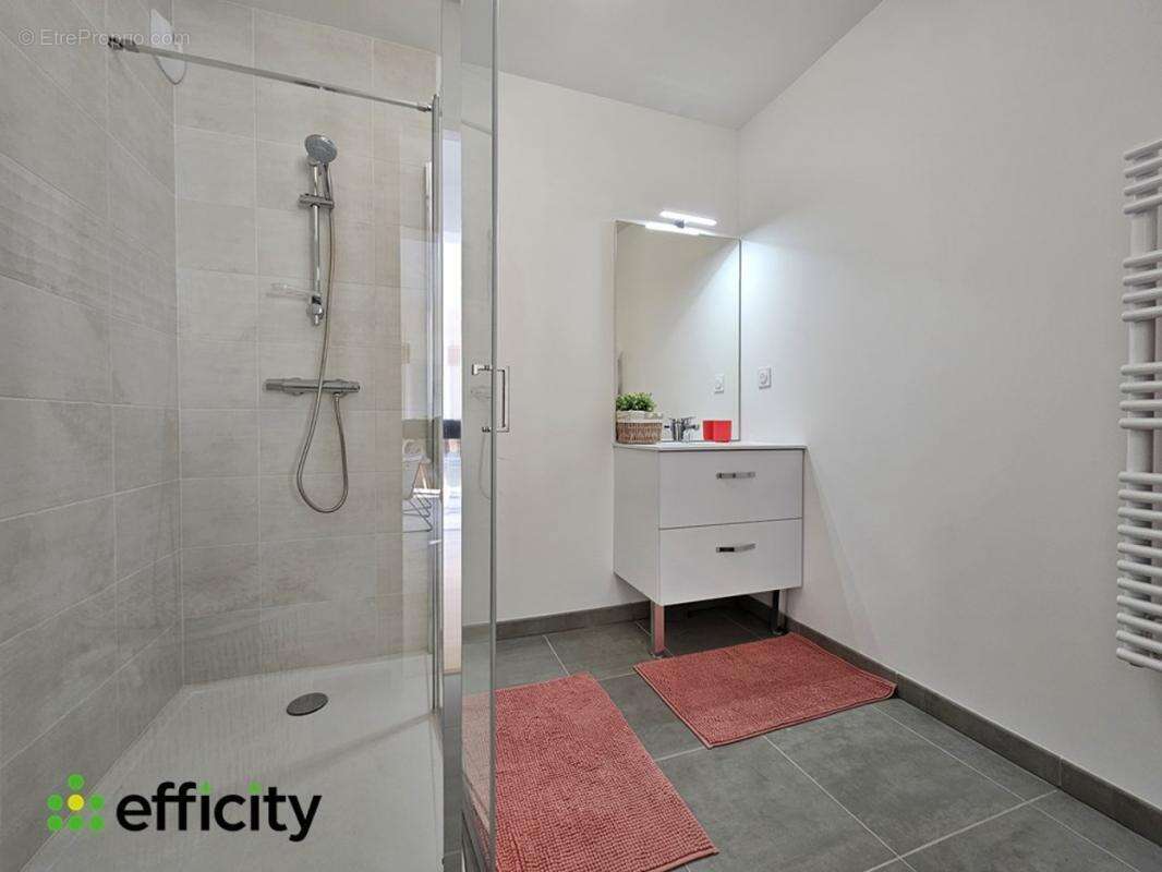 Appartement à LA CHAPELLE-DES-FOUGERETZ