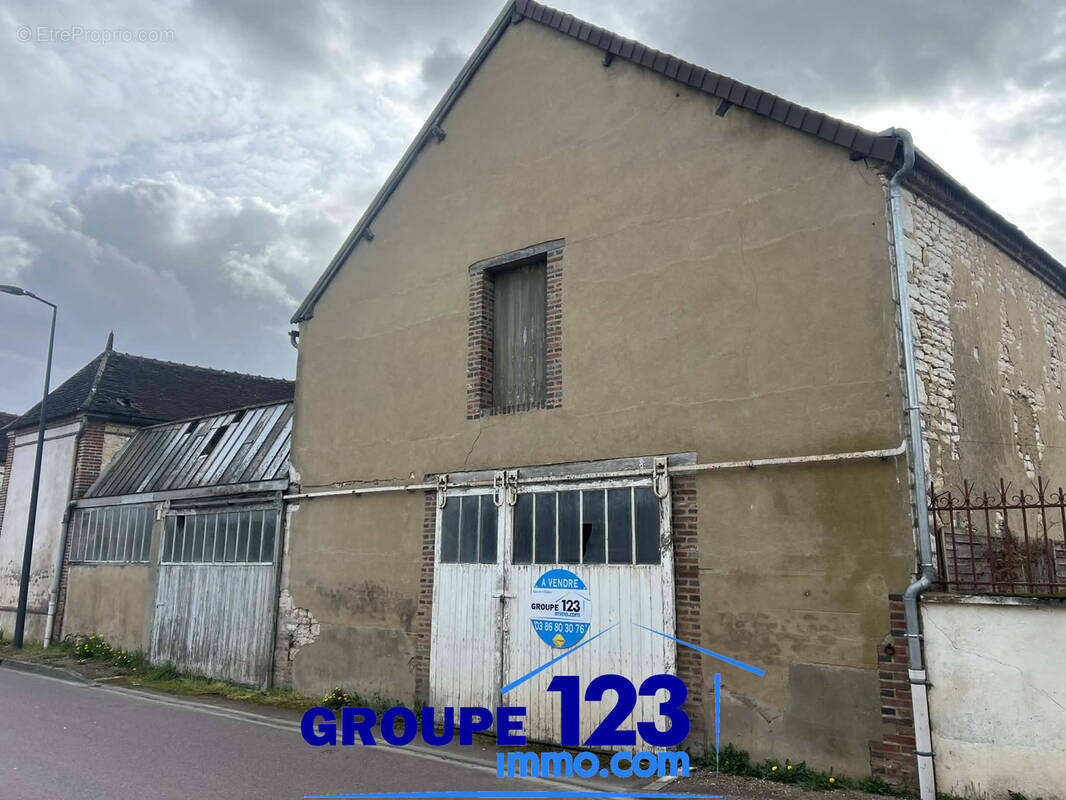 Maison à CHASSY