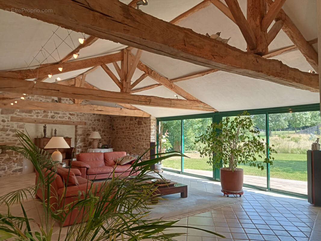 Maison de caractere 320 m2 4 chambres - photo 8