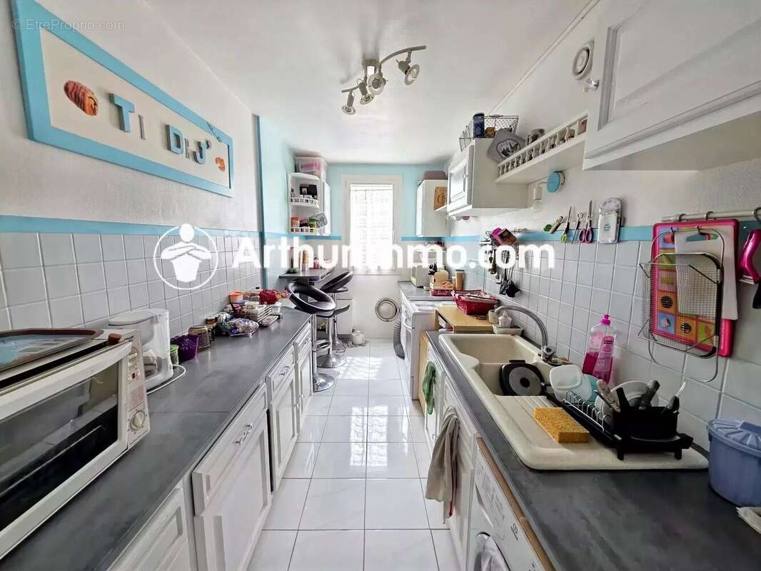 Appartement à SAVIGNY-LE-TEMPLE