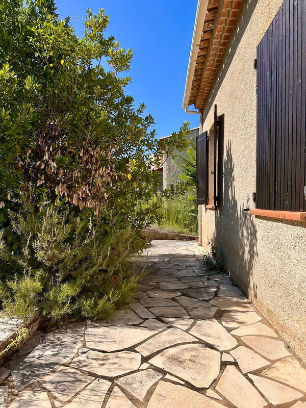 Maison à GREOUX-LES-BAINS