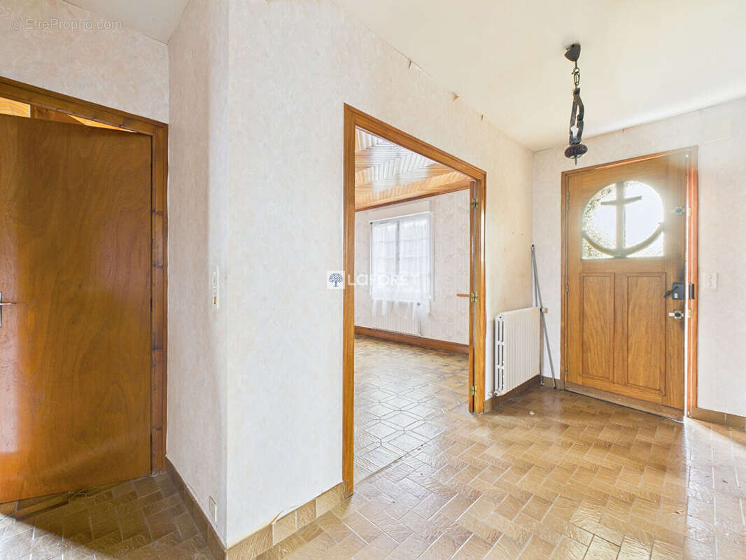 Maison à PEUMERIT