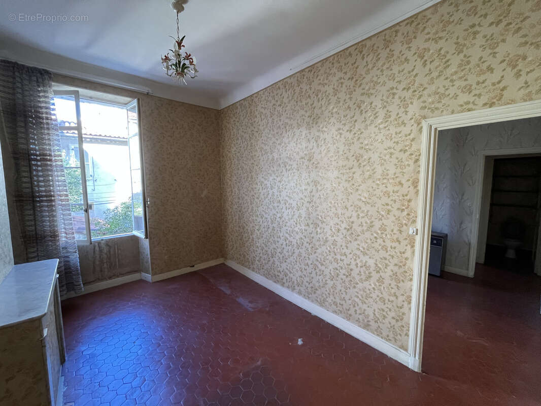 Appartement à MARSEILLE-6E