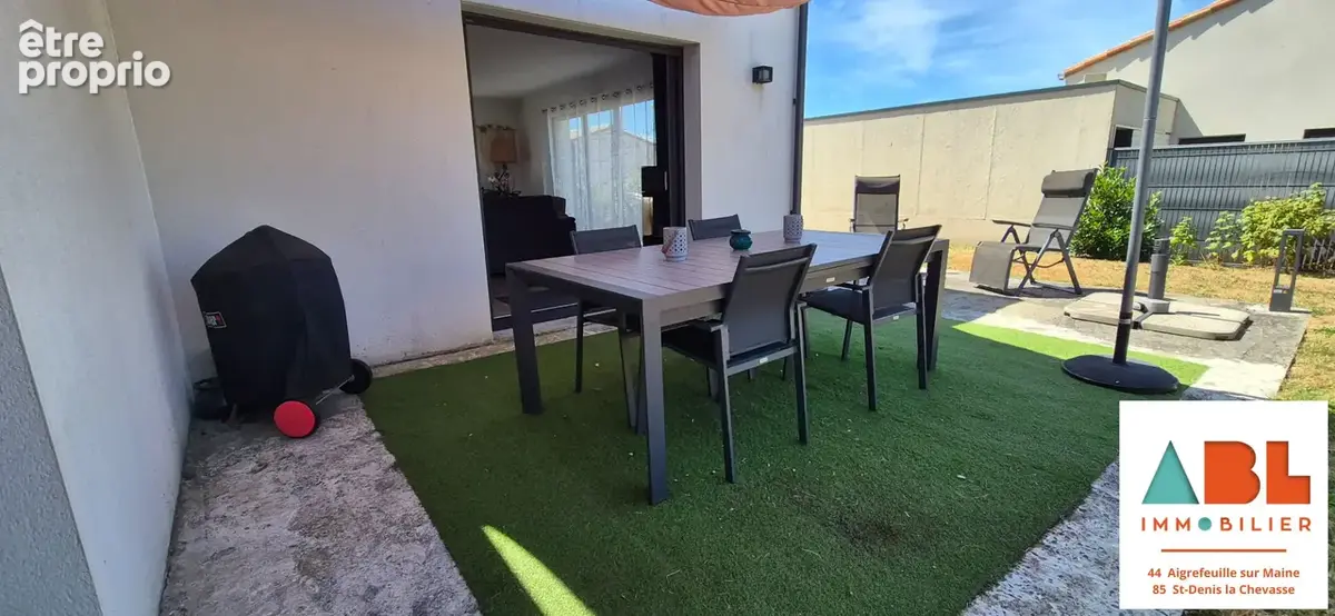Maison familiale de plain-pied 133 m² Saint-Georges-de-Montaigu - photo 6