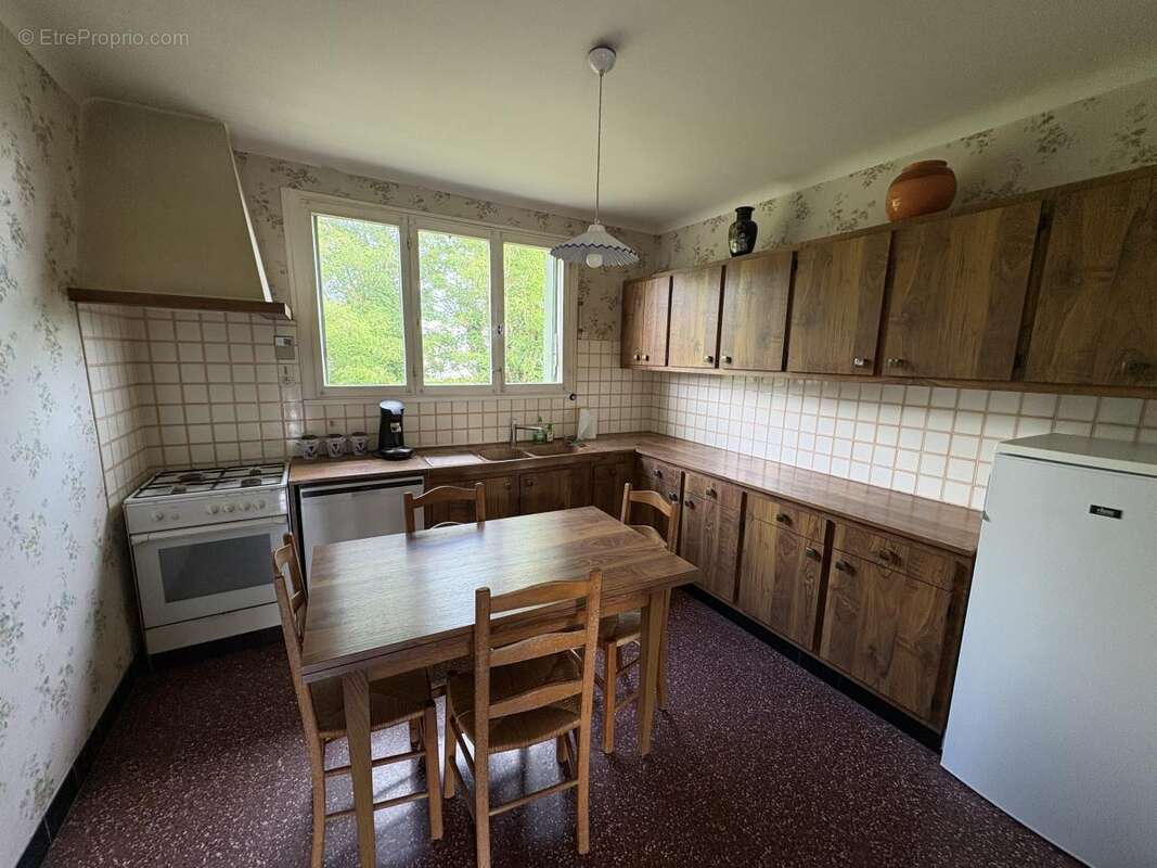 Maison 106 m² à Celles-Sur-Belle  - photo 6