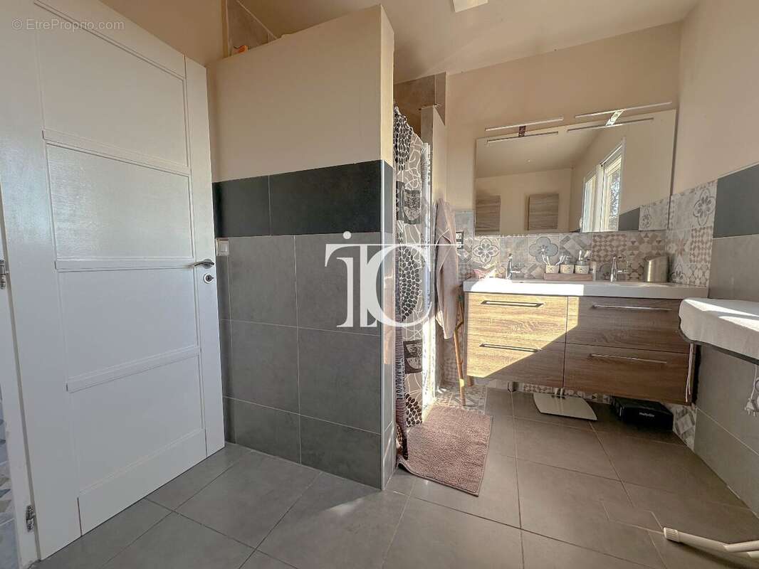 Maison à SAINT-AMBROIX