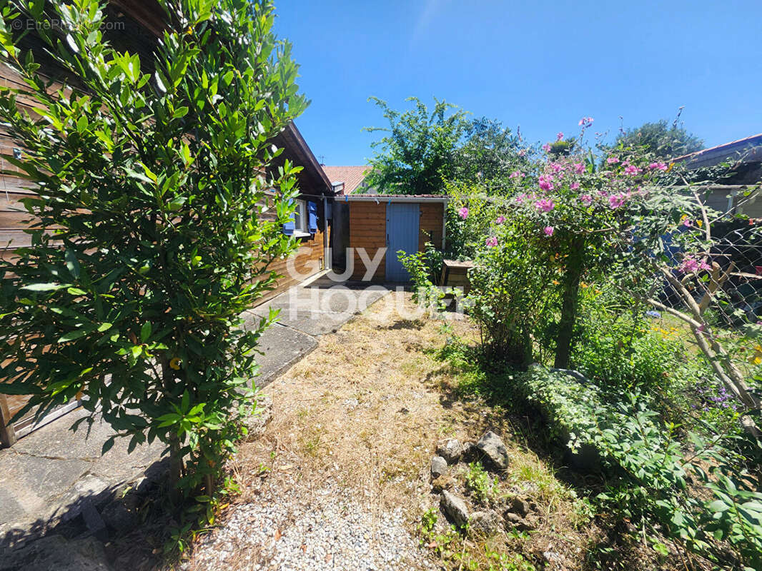 Maison à VILLENAVE-D'ORNON