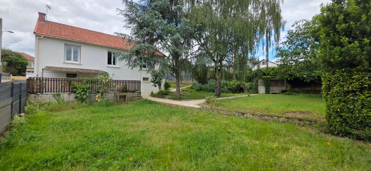Maison à CIVRAY