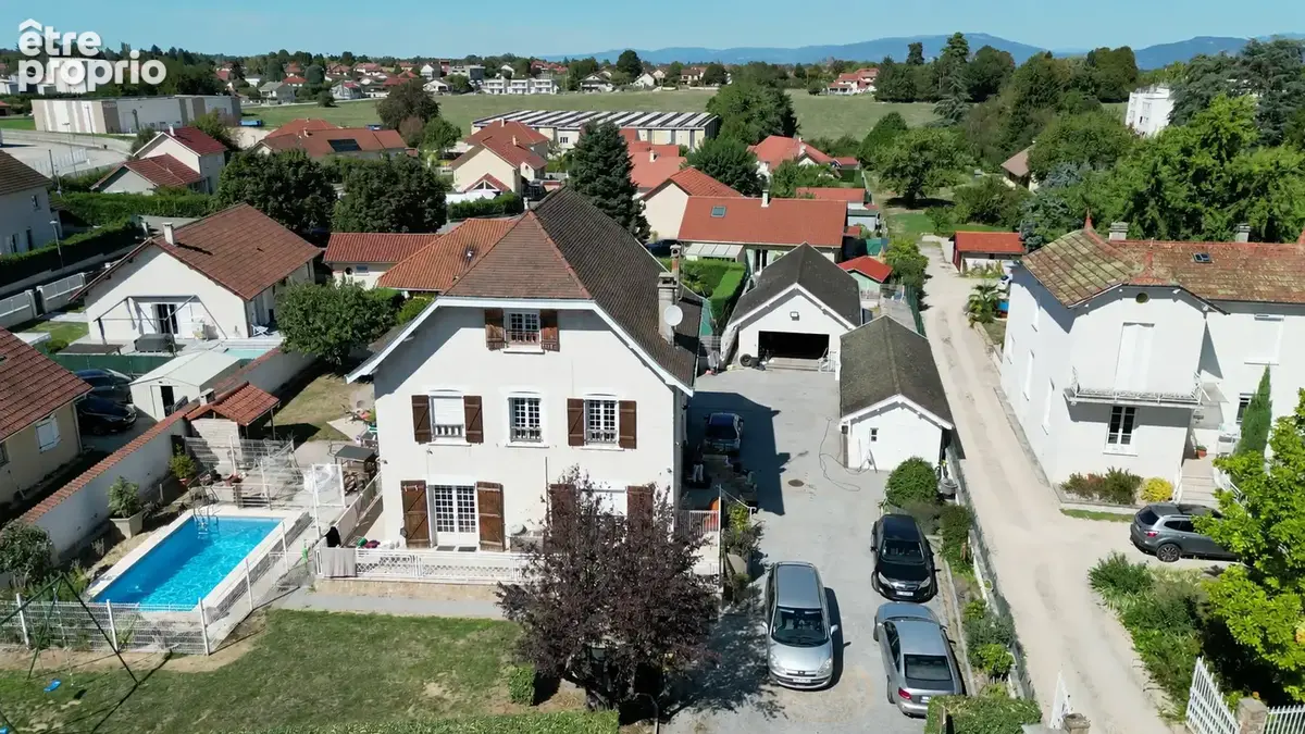 Maison de maitre du xxeme de 280m2 et 1300m2 de terrain - photo 12