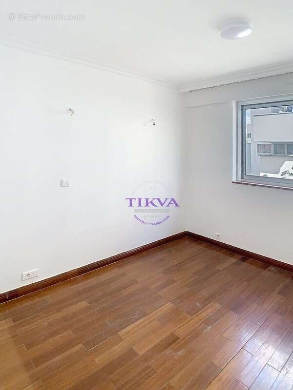 Appartement 79 m² à Paris-11e  - photo 3