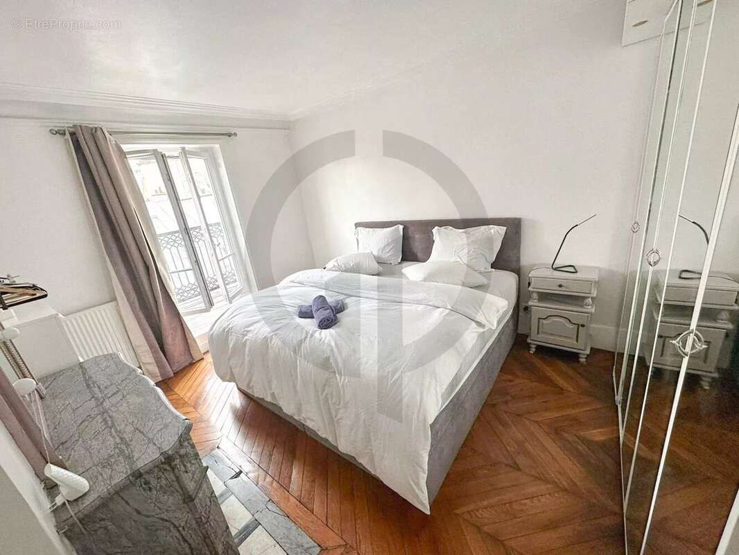 Appartement à PARIS-8E