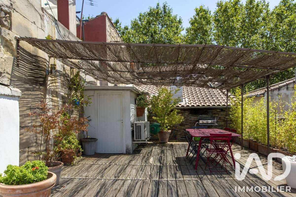 Maison 75 m² à Arles  - photo 4