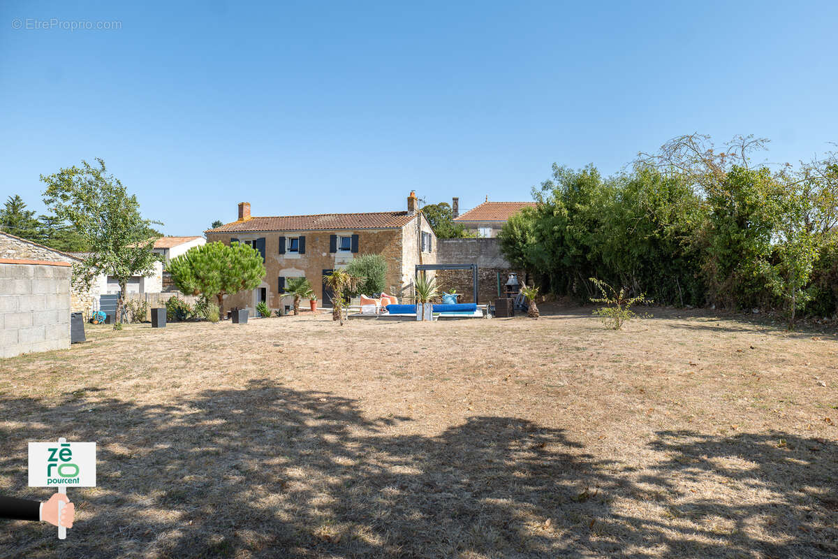 Maison familiale prête à vivre   Piscine, jardin sans vis-à-vis et aucun travaux ! - photo 15