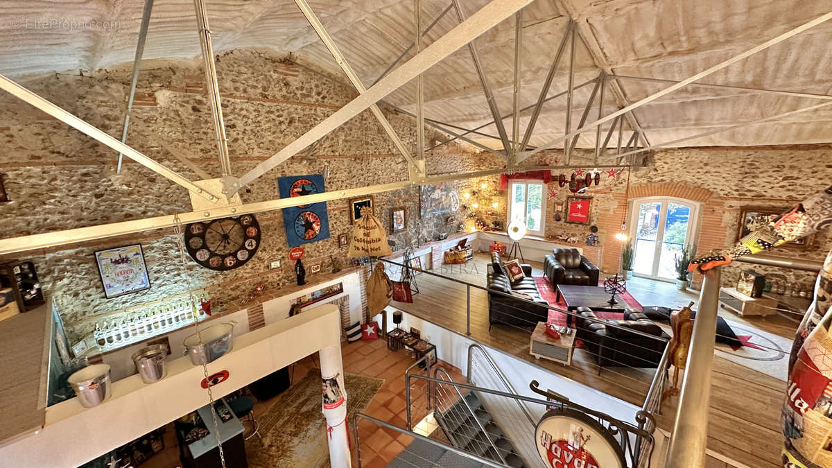 Maison à SAINT-GENIS-DES-FONTAINES