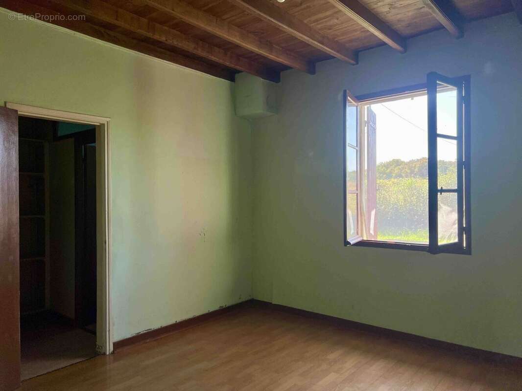 Chambre parentale - Maison à MORMES