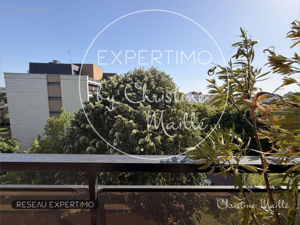 Versailles montreuil - appartement 5 pièces 106 m2 avec balcon, parking en sous/sol et ascenseur - photo 5