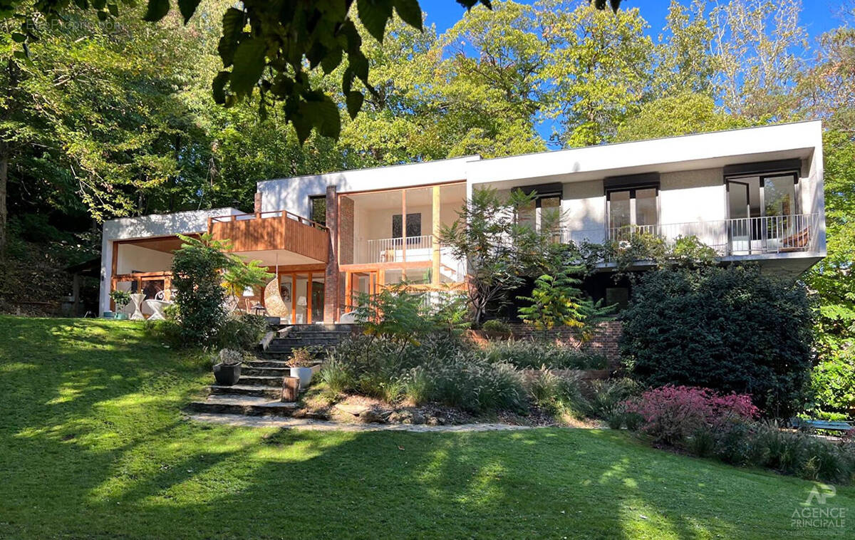 Maison à RUEIL-MALMAISON