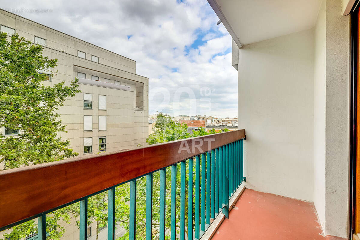 Appartement à PARIS-20E