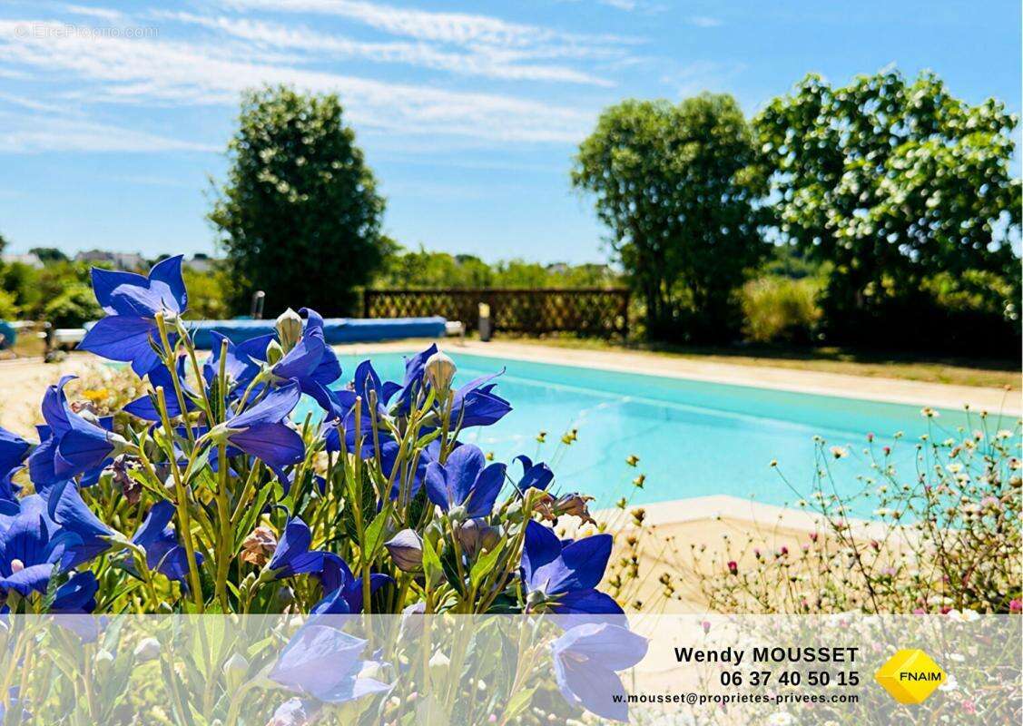 Vue imprenable - Propriété avec piscine et garage à bateau à 5 minutes de la plage - photo 3