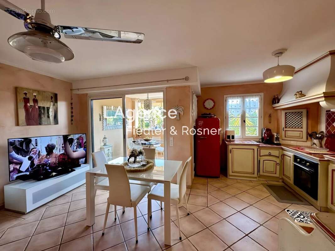 Appartement à SAINT-TROPEZ