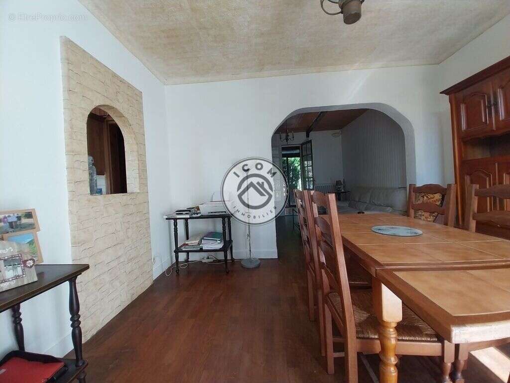 Maison à COULOUNIEIX-CHAMIERS