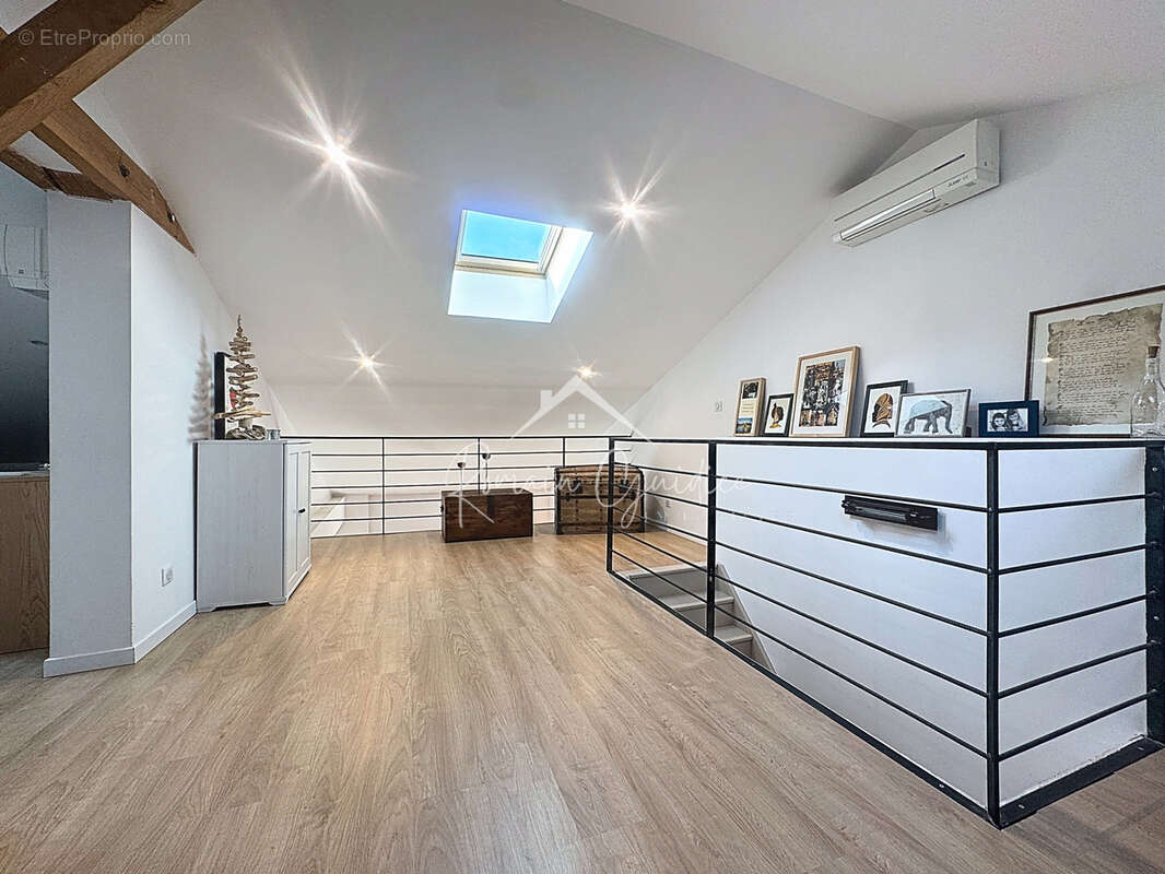 Loft en duplex 144 m2 avec deux places de parking - photo 13