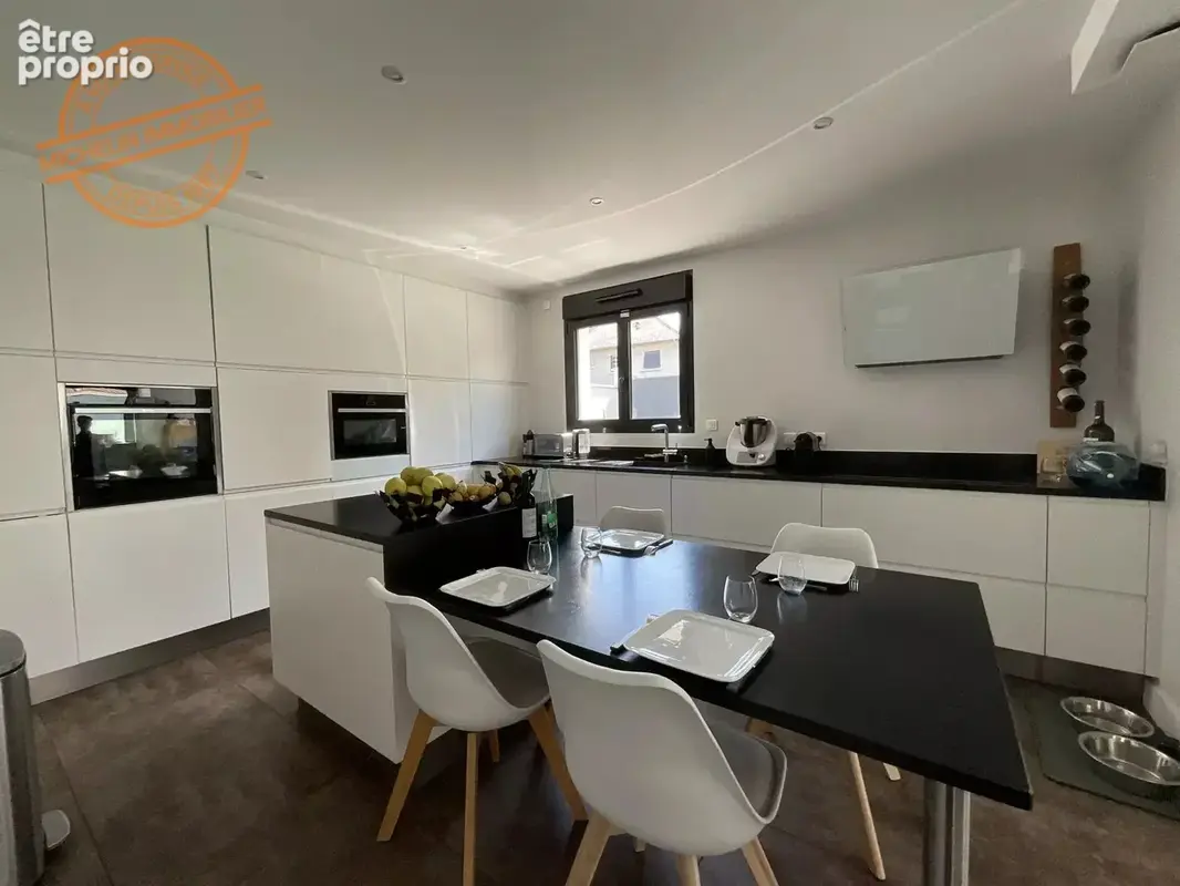 Maison T5 avec piscine - photo 2