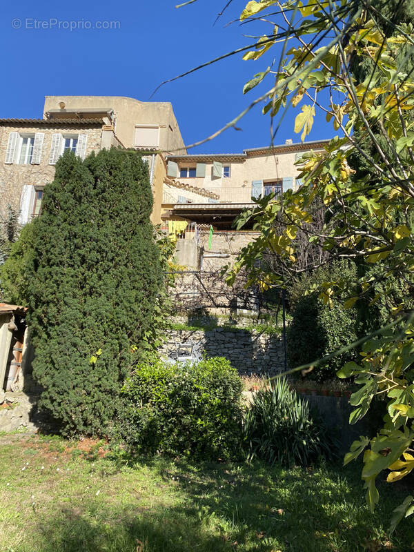 Calme et vue dégagée sur collines. - photo 20