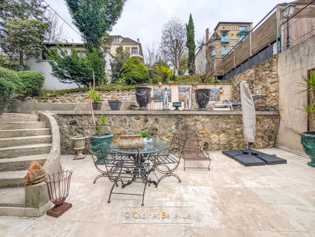 Appartement à SEVRES