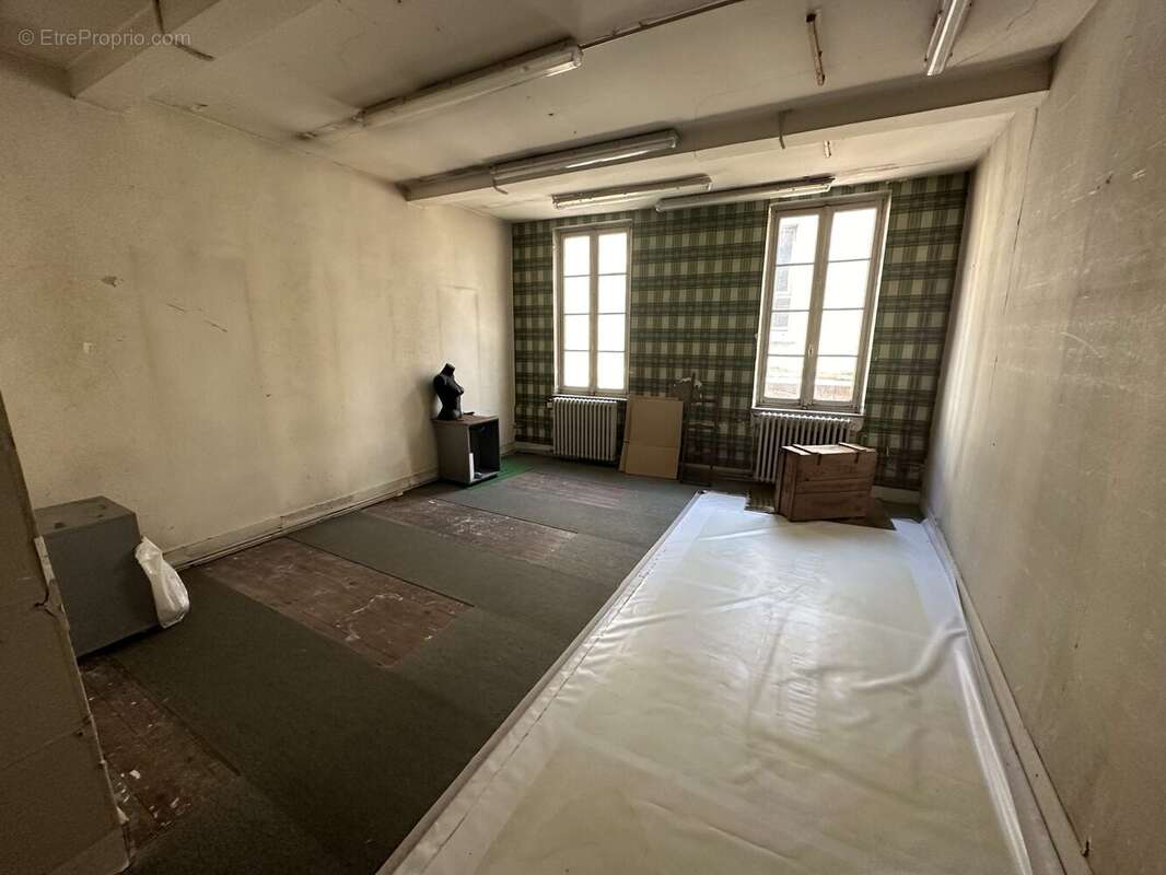 Commerce à CARCASSONNE