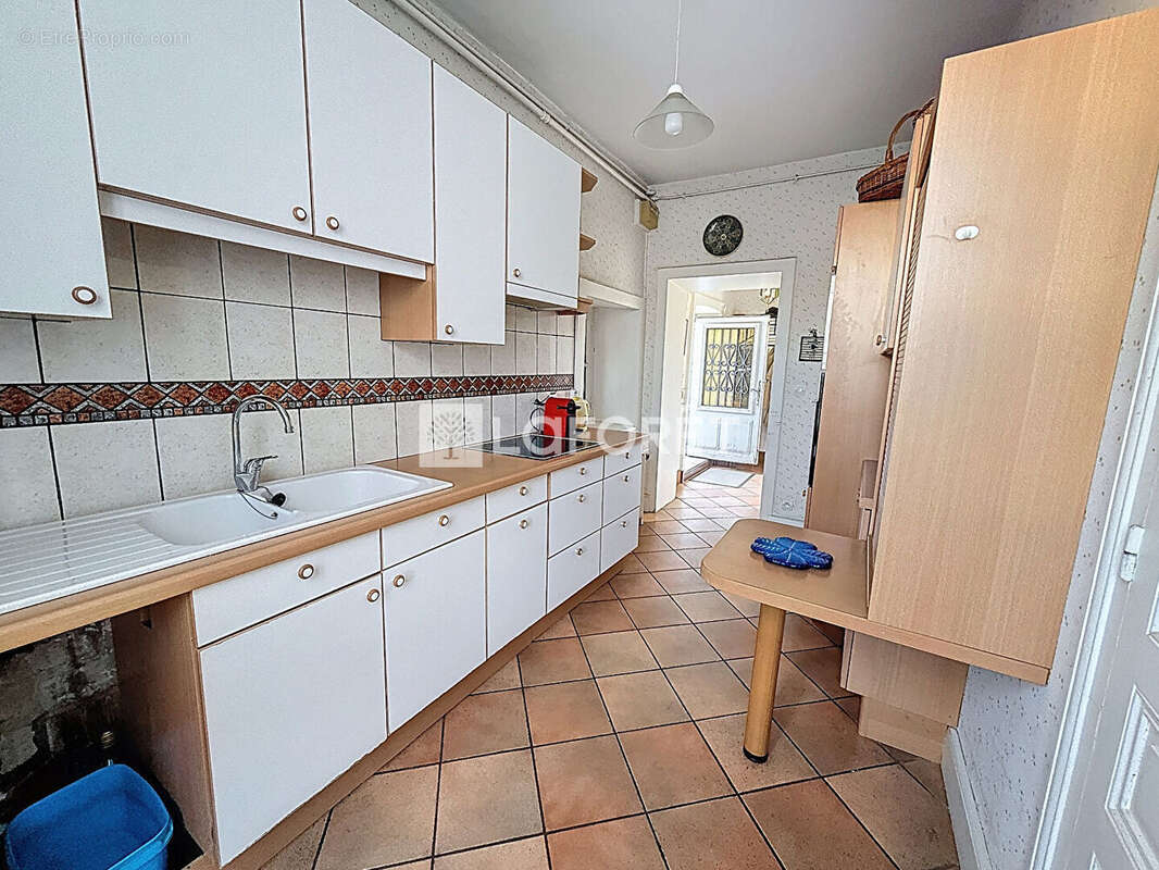 Maison à MONTREVEL-EN-BRESSE