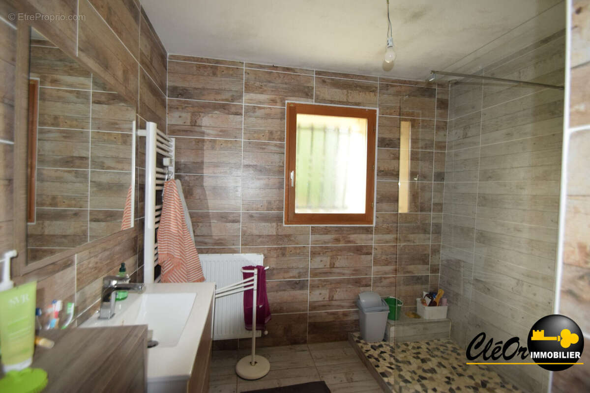 Maison à FARGES-LES-CHALON